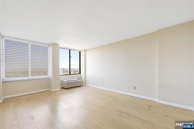 200 Winston Drive 2019, Cliffside Park, NJ 07010