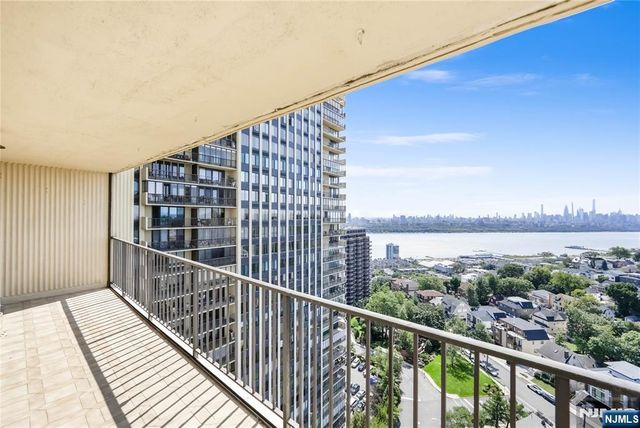 200 Winston Drive 2019, Cliffside Park, NJ 07010