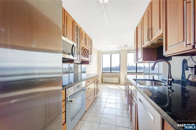 200 Winston Drive 2019, Cliffside Park, NJ 07010