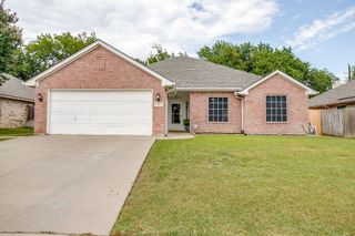 930 Heberle Drive, Burleson, TX 76028