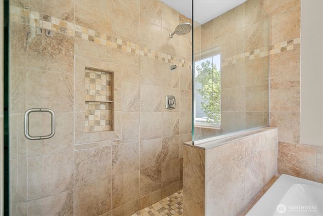 1311 E 16TH Circle, La Center, WA 98629