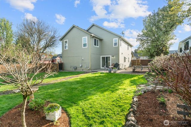 1311 E 16TH Circle, La Center, WA 98629