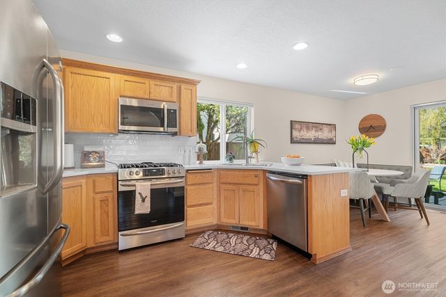 1311 E 16TH Circle, La Center, WA 98629
