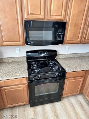 8146 Lake Chippewa Street, Las Vegas, NV 89113