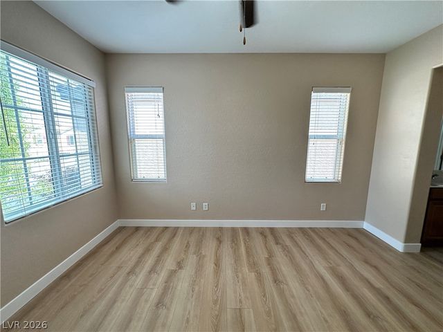 8146 Lake Chippewa Street, Las Vegas, NV 89113