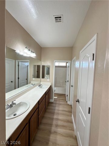 8146 Lake Chippewa Street, Las Vegas, NV 89113