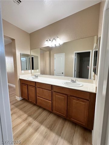 8146 Lake Chippewa Street, Las Vegas, NV 89113
