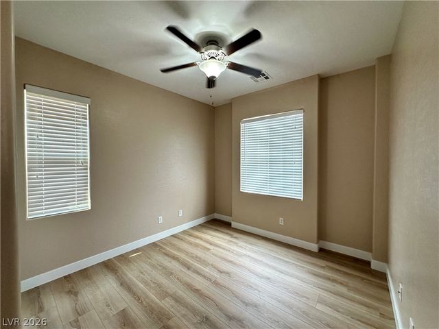 8146 Lake Chippewa Street, Las Vegas, NV 89113