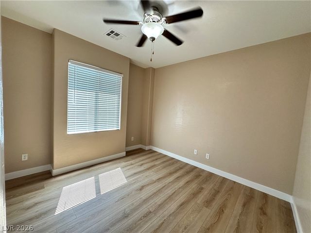 8146 Lake Chippewa Street, Las Vegas, NV 89113