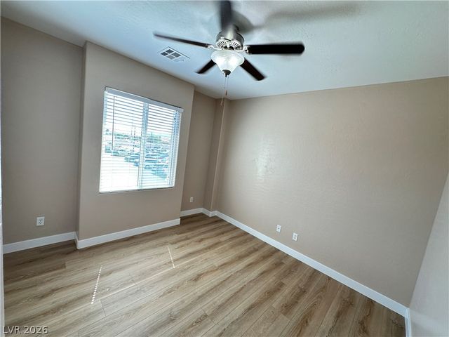 8146 Lake Chippewa Street, Las Vegas, NV 89113