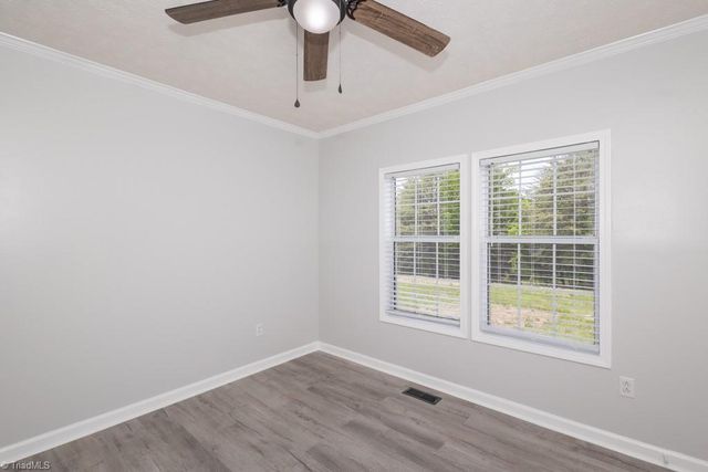258 Buttercup Road, Eden, NC 27288