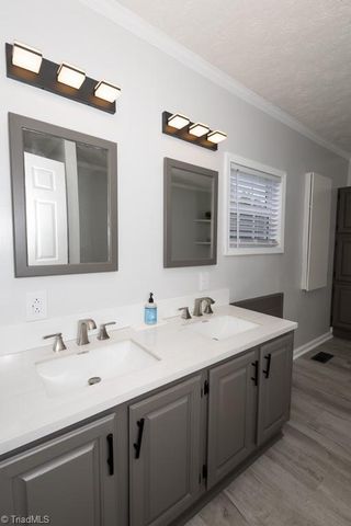 258 Buttercup Road, Eden, NC 27288