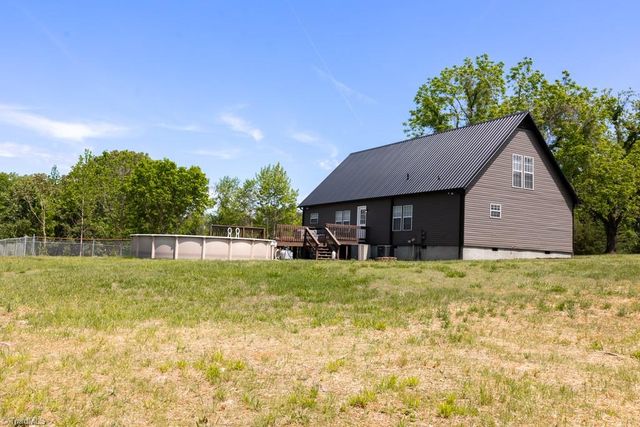 258 Buttercup Road, Eden, NC 27288