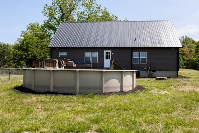 258 Buttercup Road, Eden, NC 27288