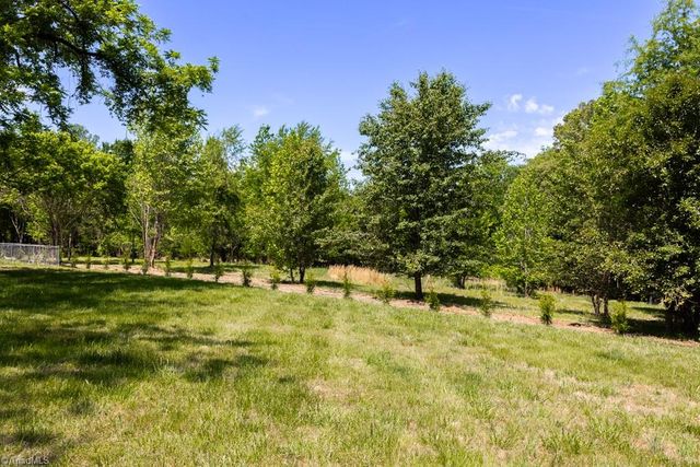 258 Buttercup Road, Eden, NC 27288