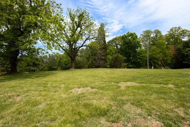 258 Buttercup Road, Eden, NC 27288