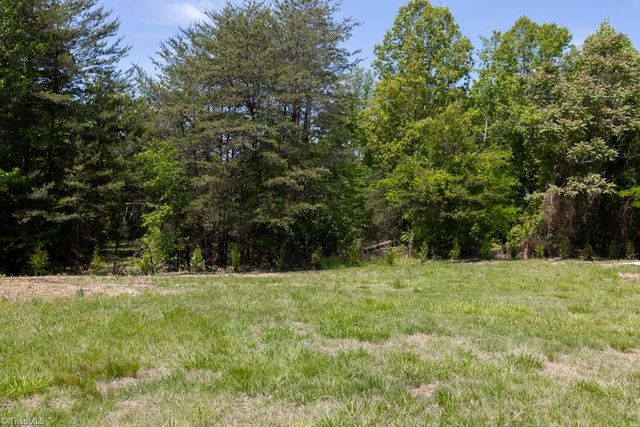 258 Buttercup Road, Eden, NC 27288
