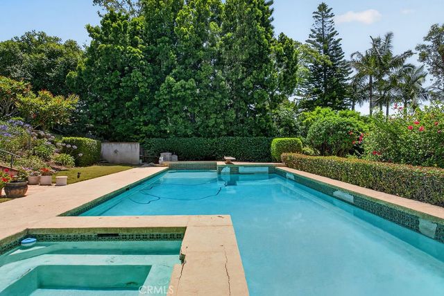 9275 Hidden Valley, Villa Park, CA 92861