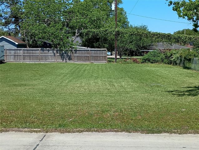 0 Fairwood Road, Hitchcock, TX 77563