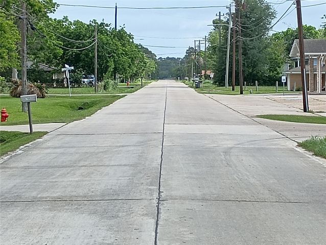 0 Fairwood Road, Hitchcock, TX 77563