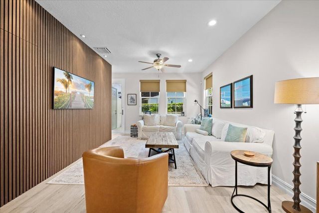 315 September Street, Palm Beach Gardens, FL 33410