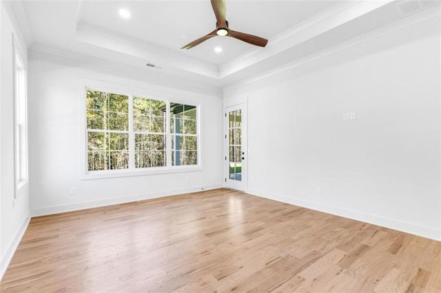 121 Forest Berry Court, Newnan, GA 30265