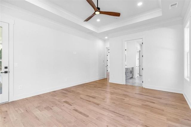 121 Forest Berry Court, Newnan, GA 30265