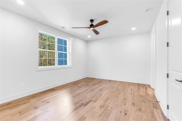 121 Forest Berry Court, Newnan, GA 30265