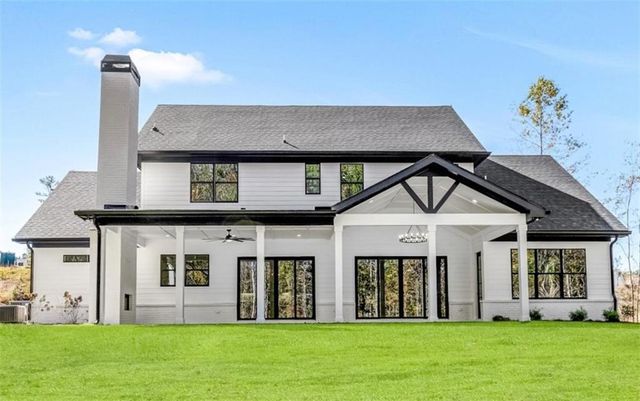121 Forest Berry Court, Newnan, GA 30265