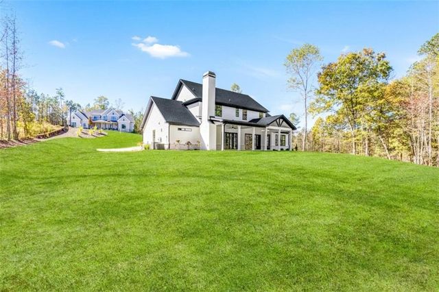121 Forest Berry Court, Newnan, GA 30265
