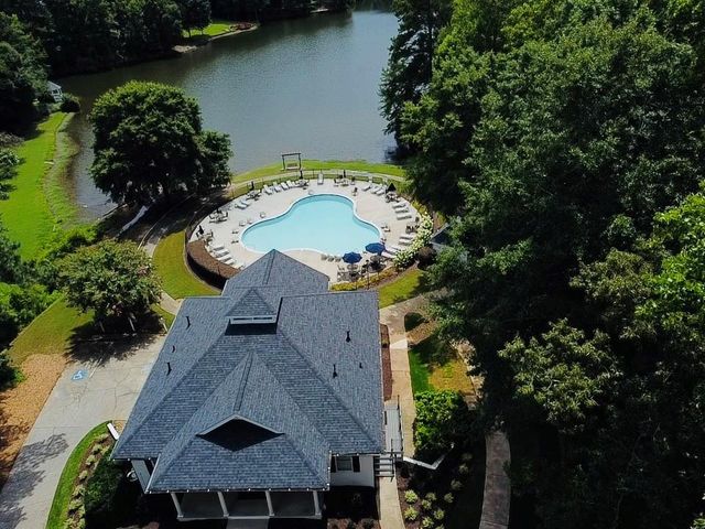 121 Forest Berry Court, Newnan, GA 30265