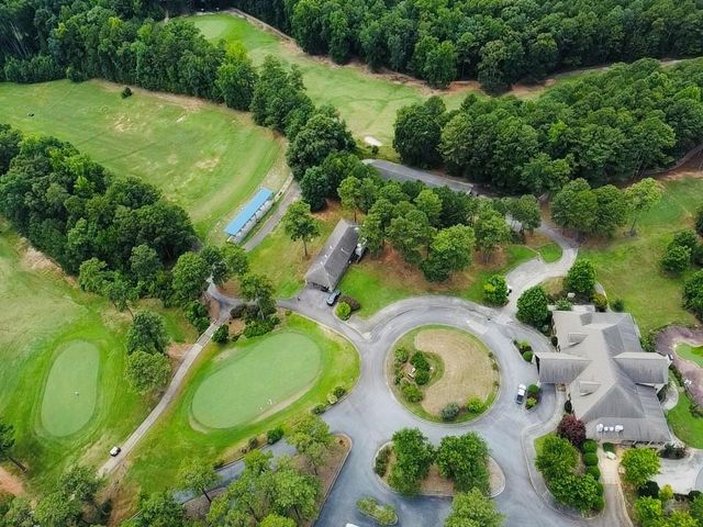 121 Forest Berry Court, Newnan, GA 30265