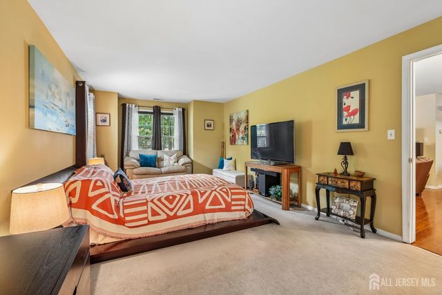 1702 Tanglewood Court, Helmetta, NJ 08828