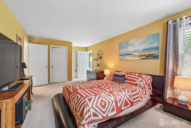 1702 Tanglewood Court, Helmetta, NJ 08828