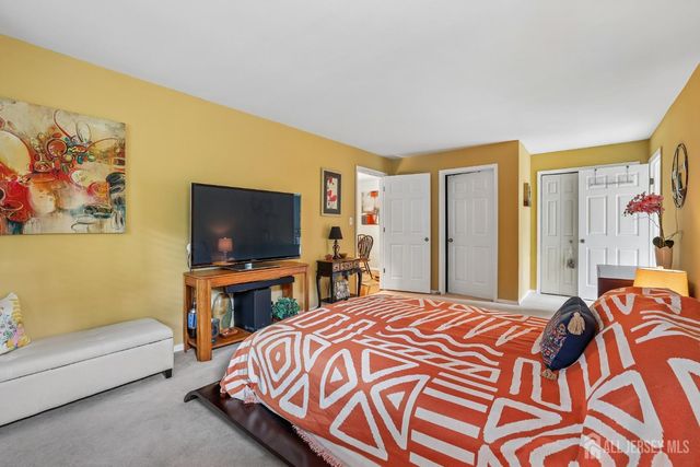 1702 Tanglewood Court, Helmetta, NJ 08828