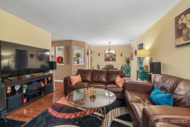 1702 Tanglewood Court, Helmetta, NJ 08828