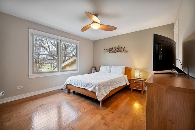1060 Judy Drive, Elk Grove Village, IL 60007