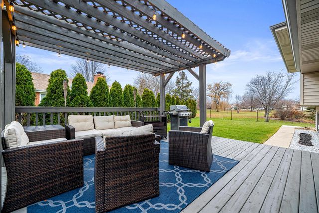 1060 Judy Drive, Elk Grove Village, IL 60007