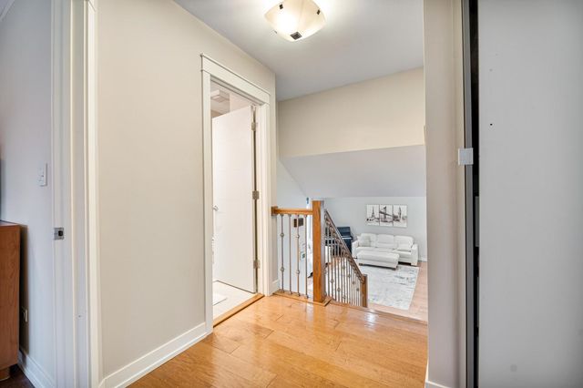1060 Judy Drive, Elk Grove Village, IL 60007