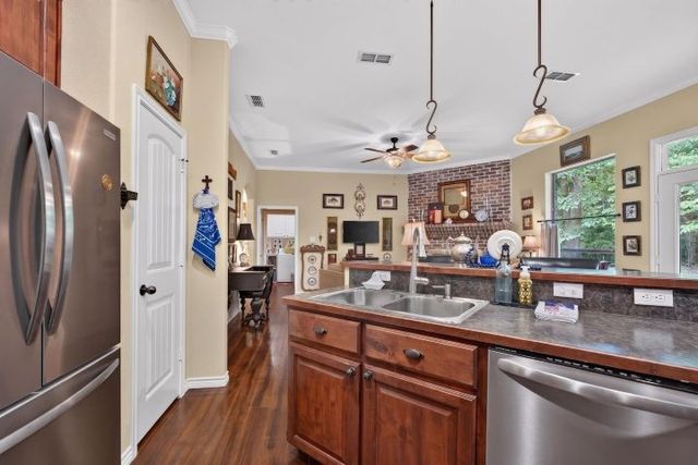 18706 Quiet Anchor Lane, Flint, TX 75762