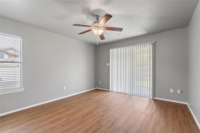 152 Grazing Horse LN, Manchaca, TX 78652