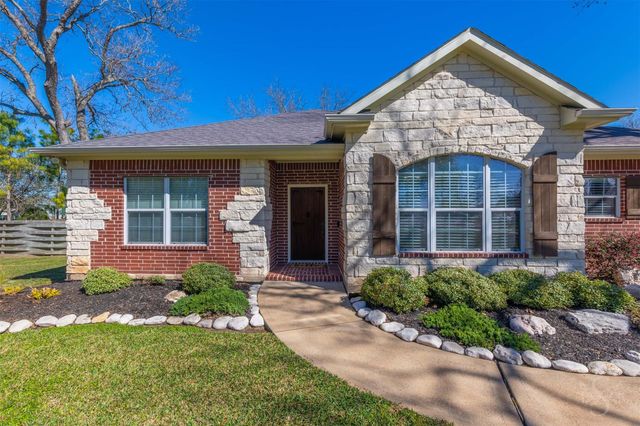 3635 River Bend Drive, Rosenberg, TX 77471