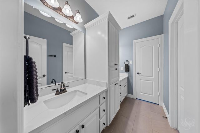 3635 River Bend Drive, Rosenberg, TX 77471