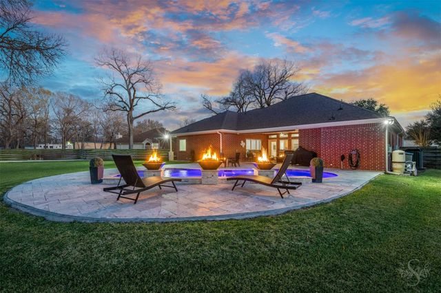 3635 River Bend Drive, Rosenberg, TX 77471