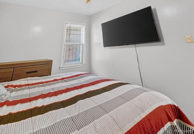 8048 Kentucky Street, Detroit, MI 48204