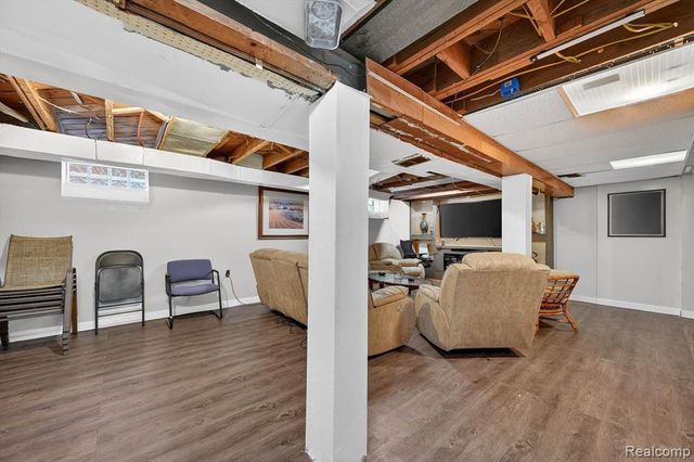 8048 Kentucky Street, Detroit, MI 48204