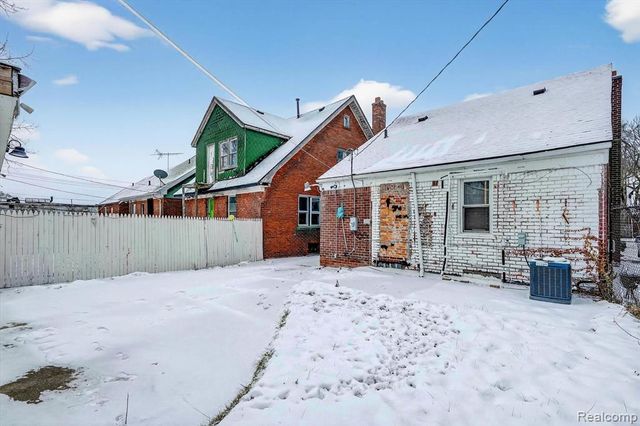 8048 Kentucky Street, Detroit, MI 48204