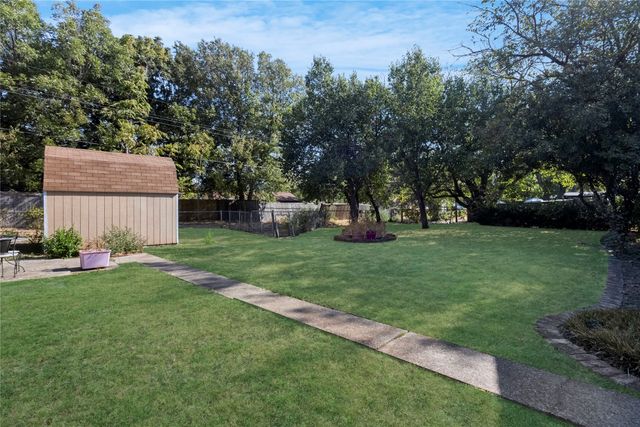 535 Thrush Avenue, Duncanville, TX 75116