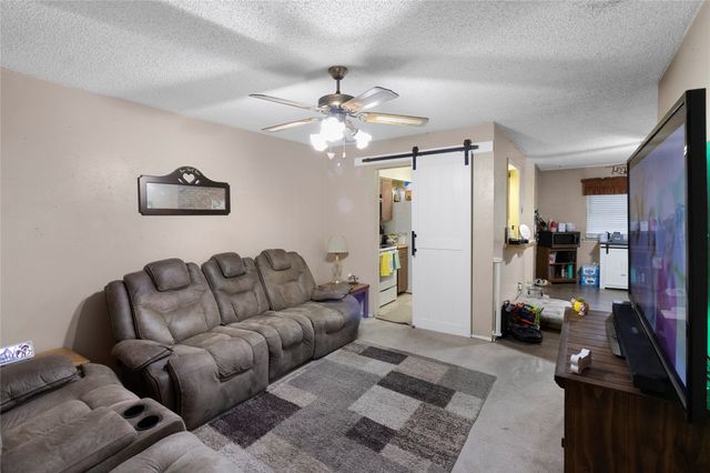 535 Thrush Avenue, Duncanville, TX 75116