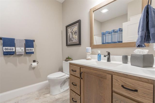 2739 Highclere Drive, Eau Claire, WI 54703